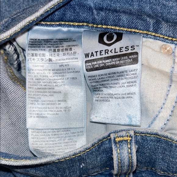 Levi's Women's Premium High Loose Taper Jeans, Size 27 x 27 - Picture 12 of 13